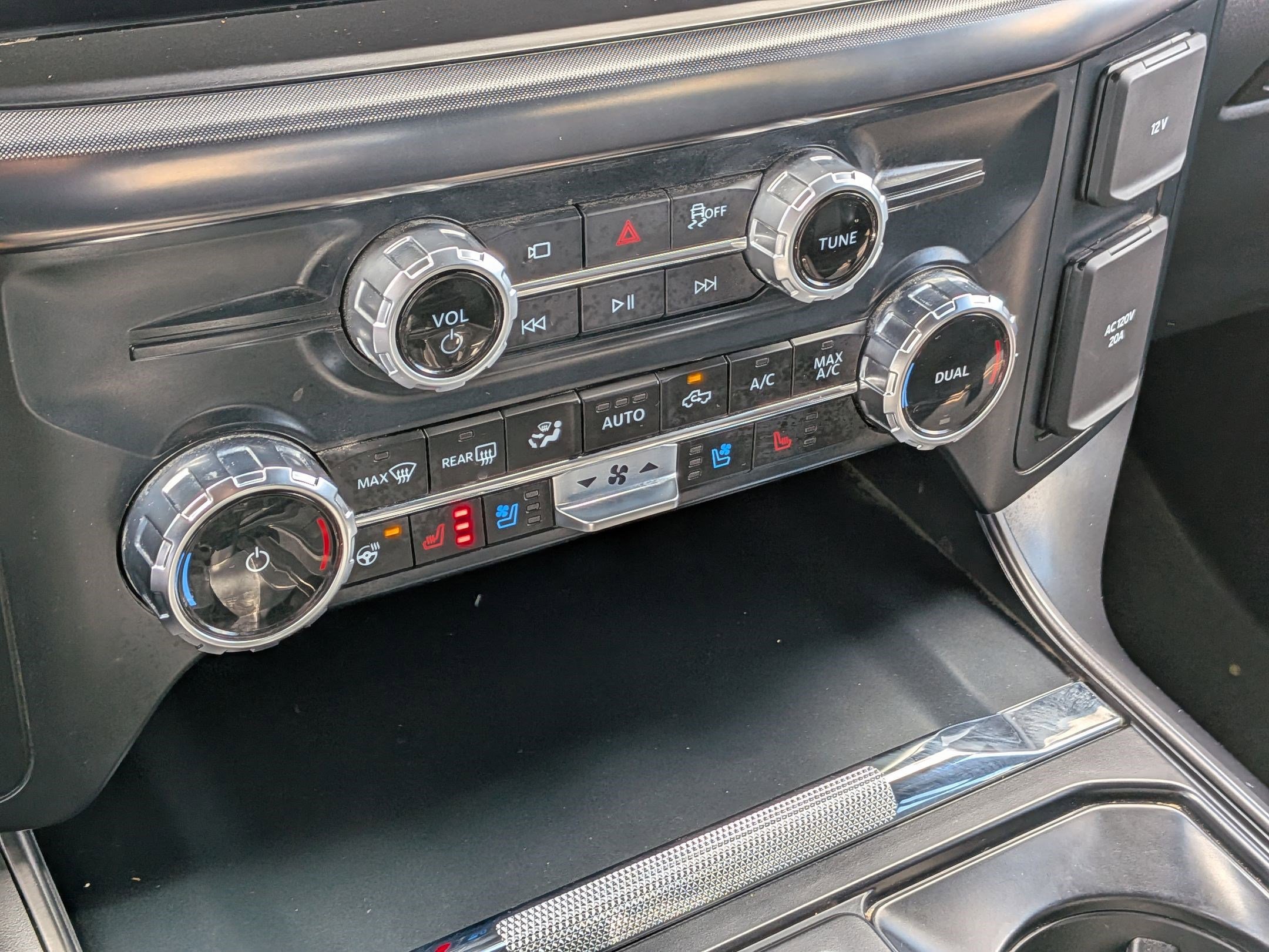 Certified 2025 Ford F150 Tremor w/ Equipment Group 402A High AWD/4WD image 29