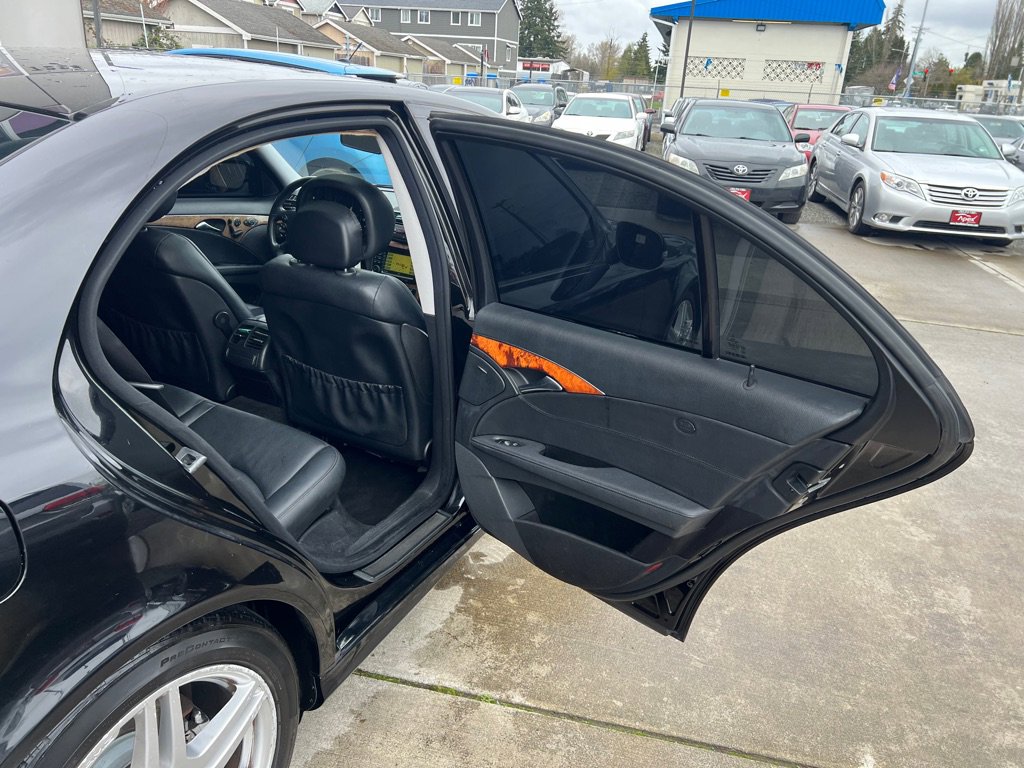 Used 2008 Mercedes-Benz E 350 Sedan image 16