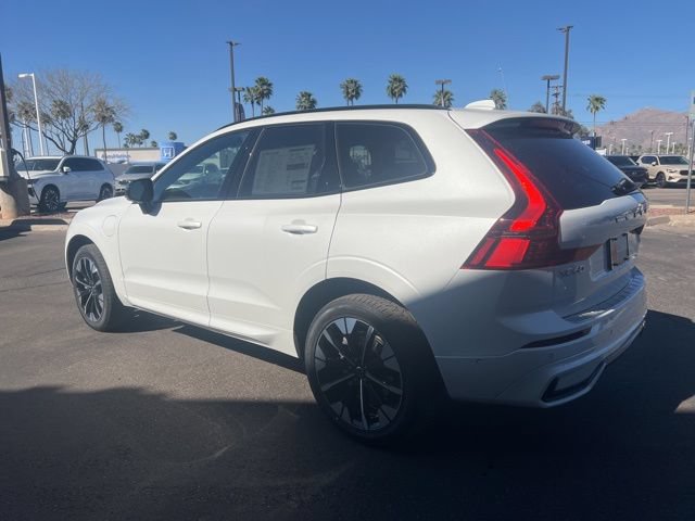 New 2026 Volvo XC60 T8 Plus w/ Climate Package PRO AWD/4WD image 6