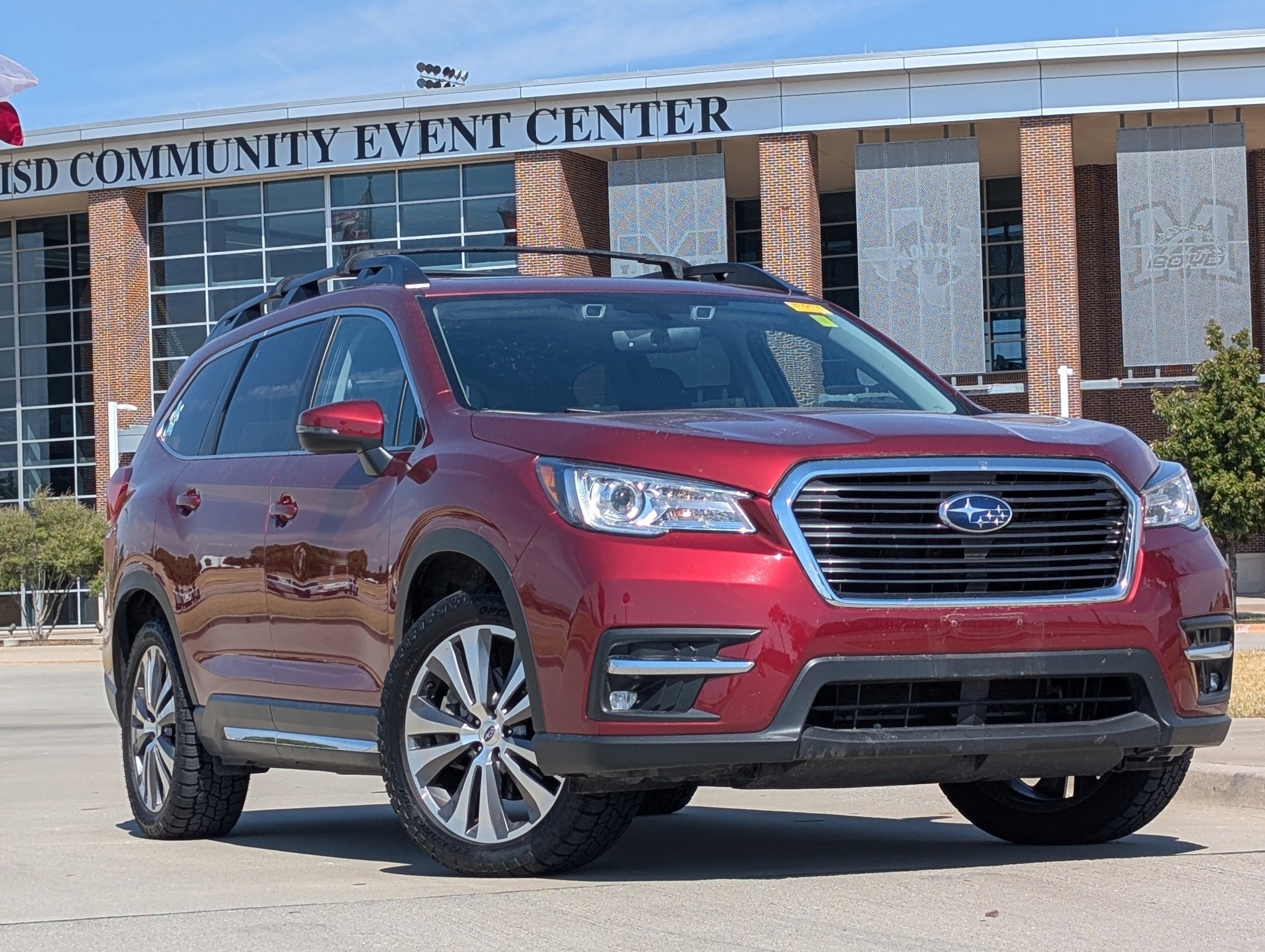Used 2022 Subaru Ascent Limited w/ Technology Package AWD/4WD image 2