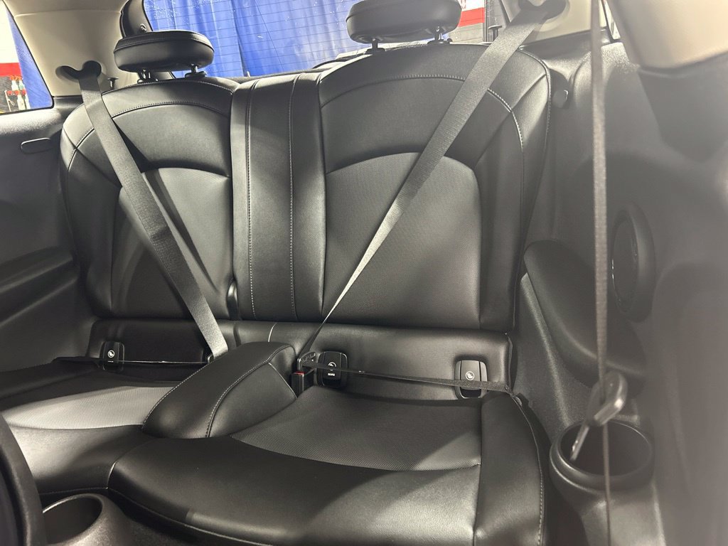 Used 2017 MINI Cooper 2-Door Hardtop FWD image 22