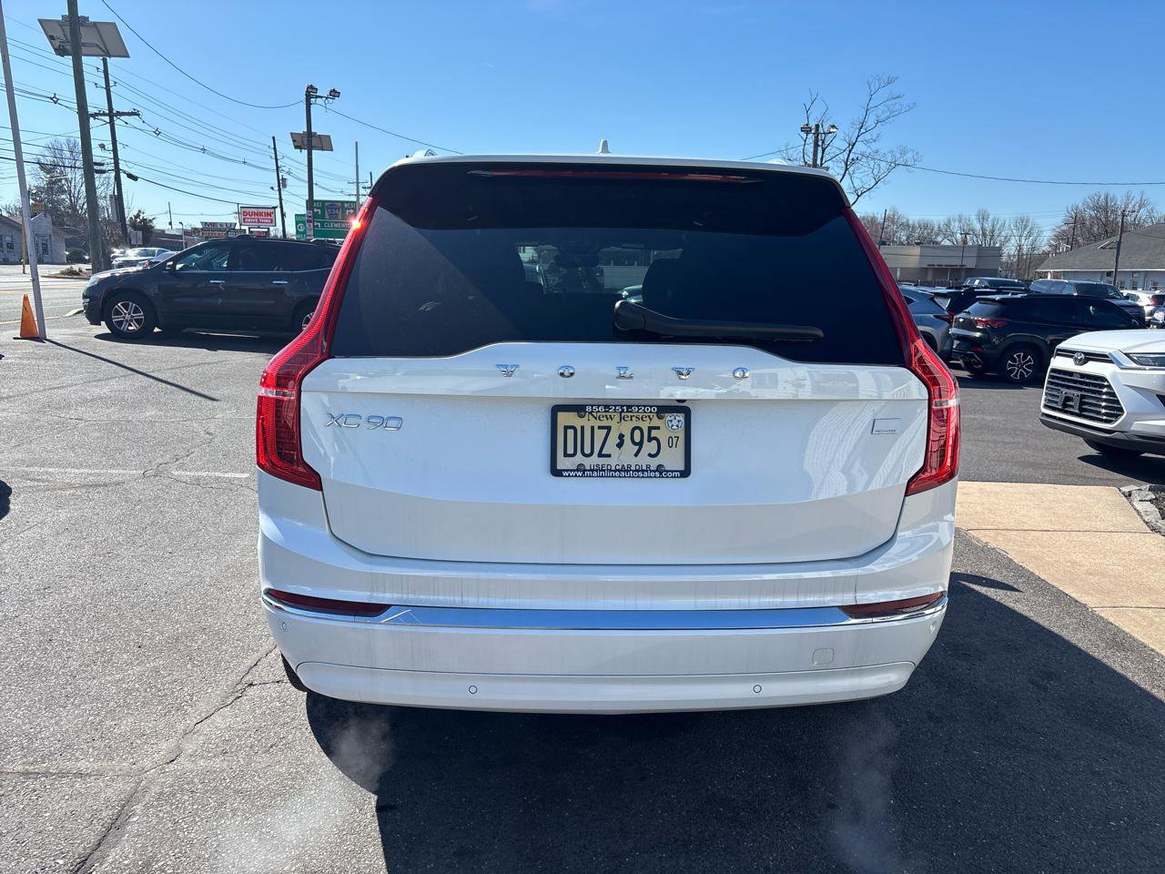 Used 2023 Volvo XC90 T8 Ultimate w/ Protection Package Premier image 5