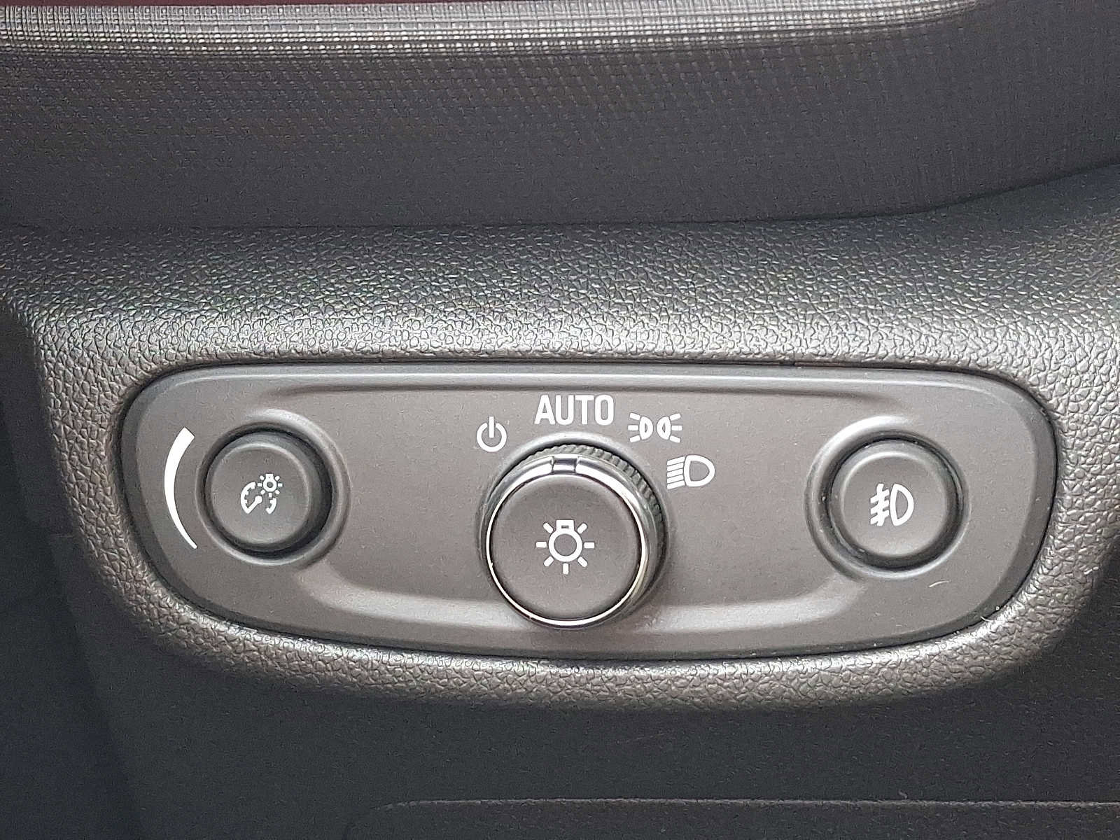 Used 2023 Chevrolet TrailBlazer RS w/ Technology Package image 25