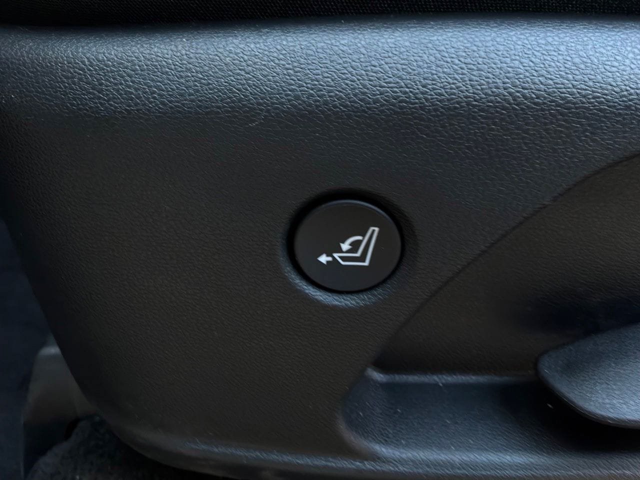 Used 2026 Hyundai Palisade SEL FWD image 13
