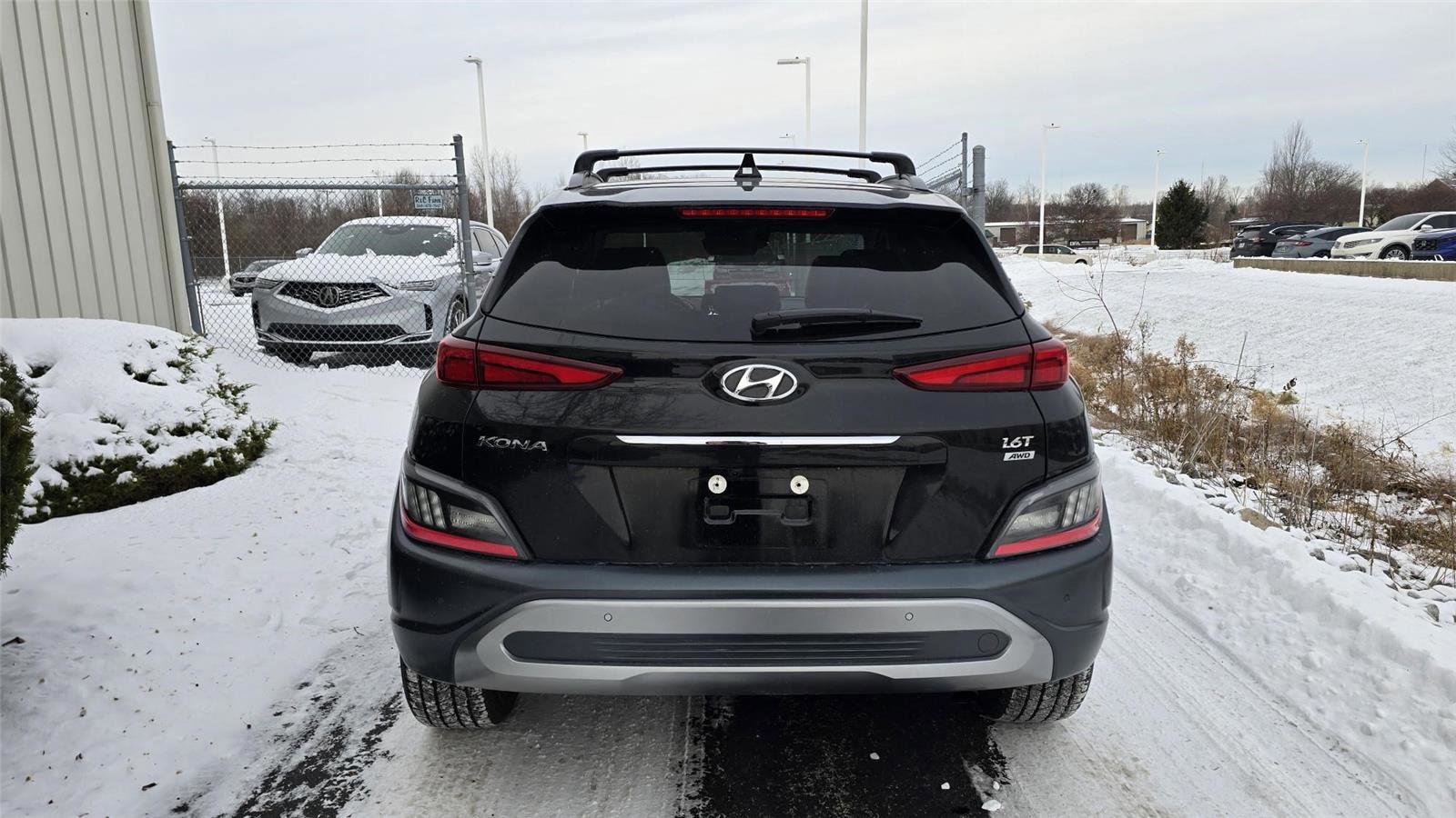 Used 2023 Hyundai Kona Limited image 5