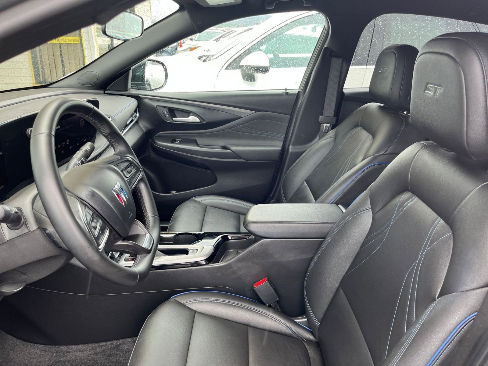 Used 2025 Buick Envista Sport Touring image 27