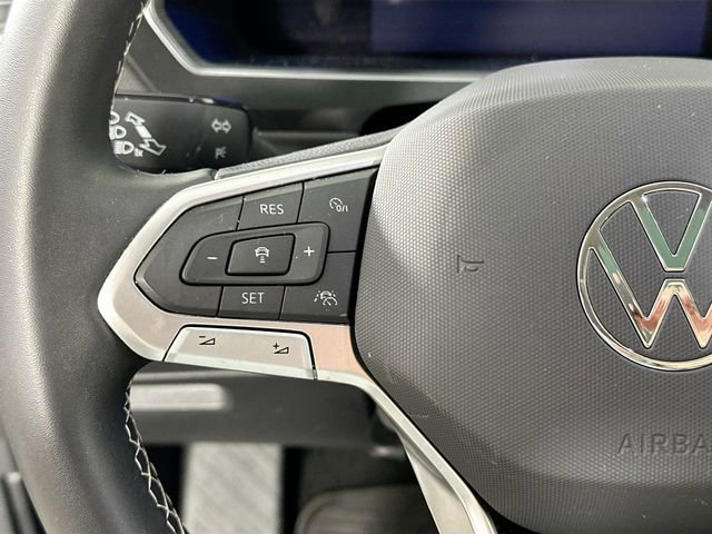 Used 2022 Volkswagen Tiguan SE image 22