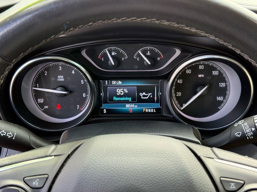 Used 2020 Buick Envision Preferred image 18