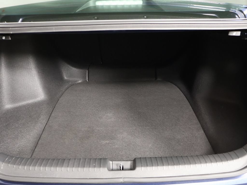 Used 2025 Honda Accord SE image 19