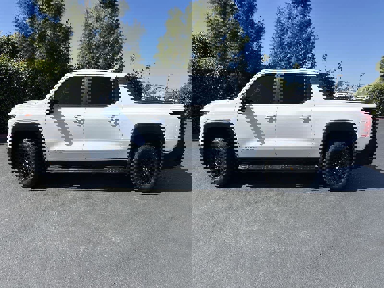 Used 2024 Chevrolet Silverado EV W/T image 3