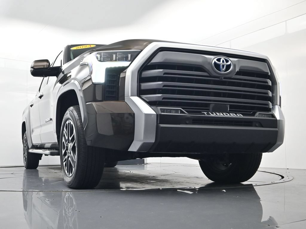 Used 2024 Toyota Tundra Limited AWD/4WD image 53