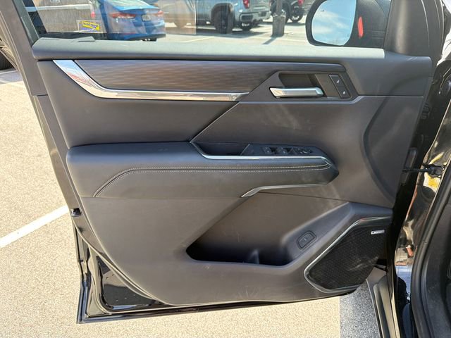 Used 2024 GMC Acadia Elevation w/ Luxury Package image 10