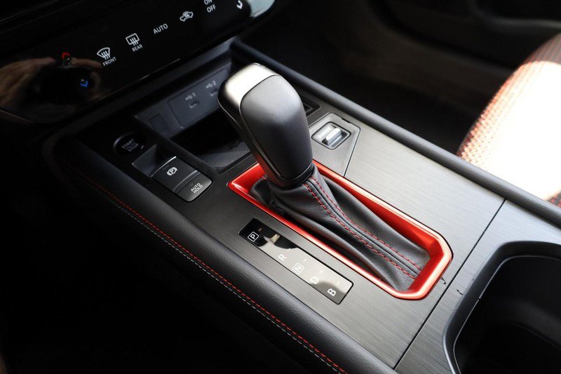 New 2025 Nissan Kicks SR image 18