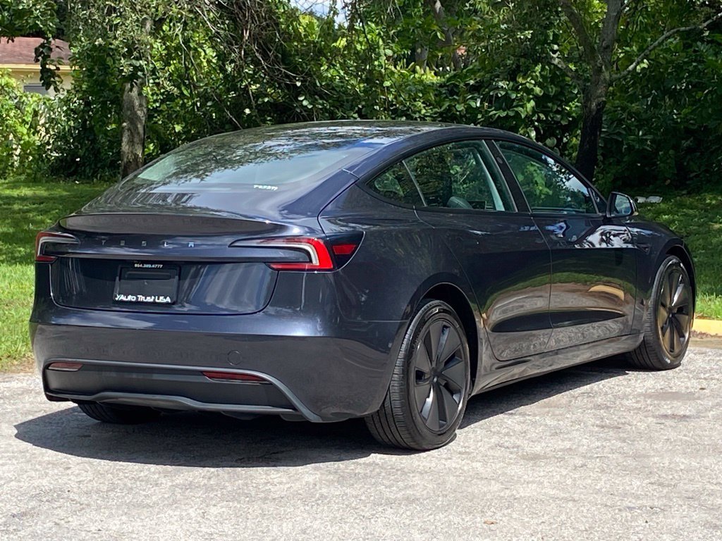 Used 2024 Tesla Model 3 Standard Range RWD image 12