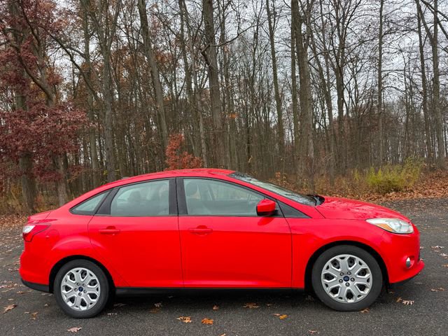 Used 2012 Ford Focus SE image 5
