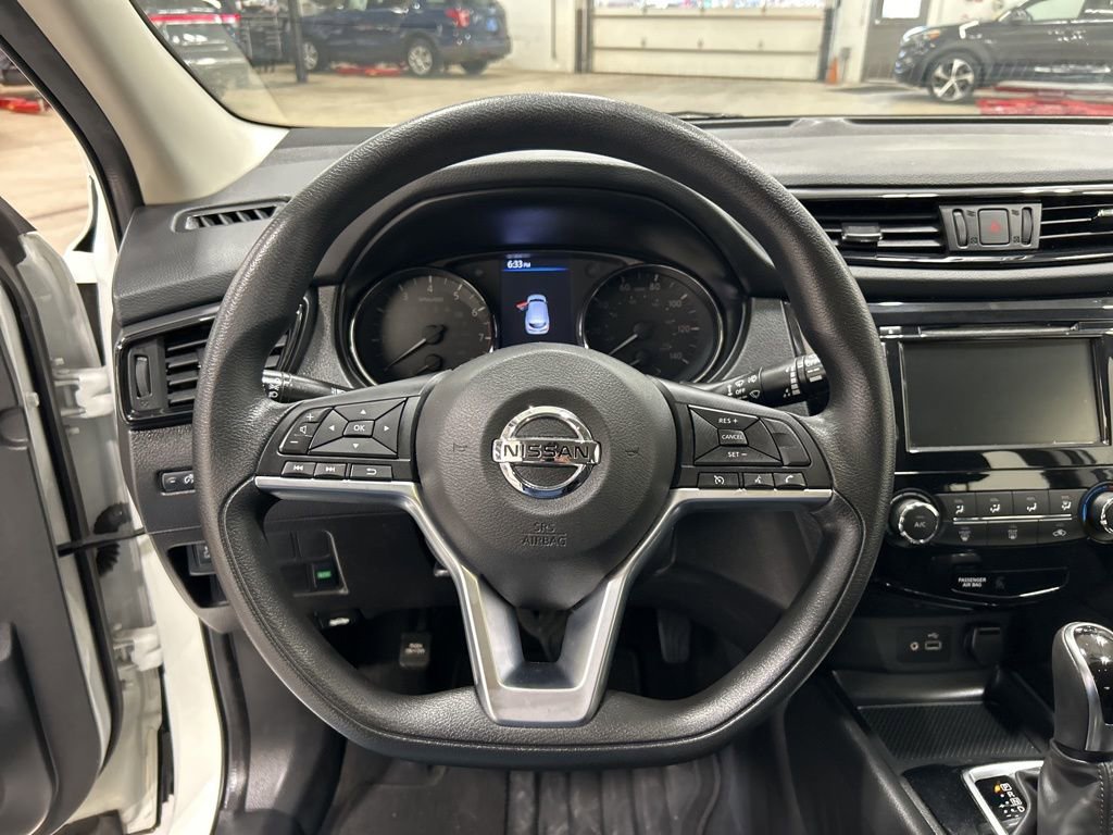 Used 2019 Nissan Rogue Sport S image 13