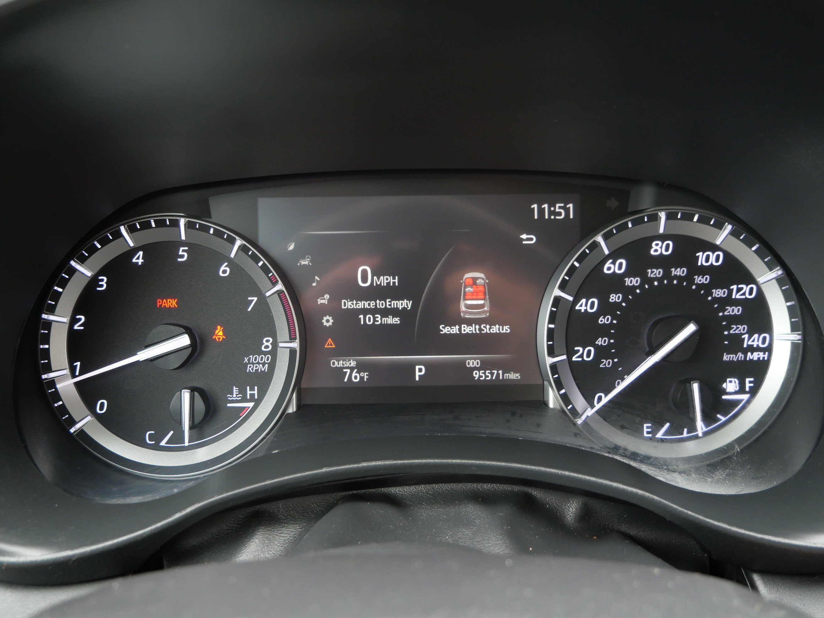 Used 2021 Toyota Highlander XLE AWD/4WD image 21