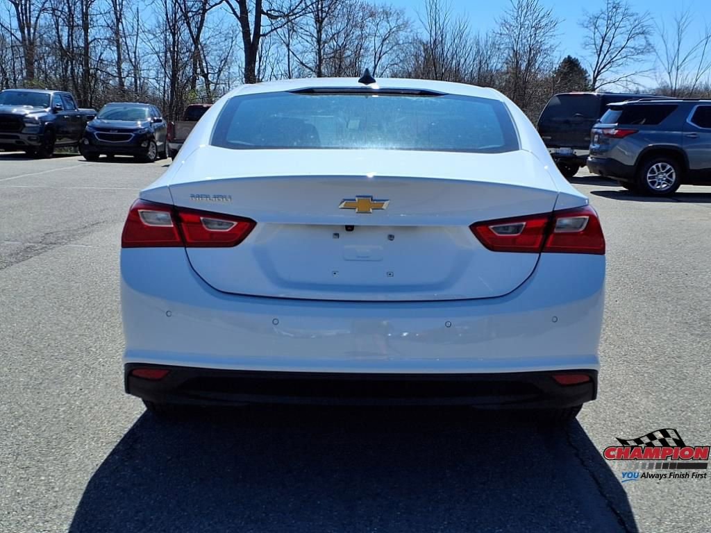 Used 2025 Chevrolet Malibu LS w/ Driver Confidence Package image 8