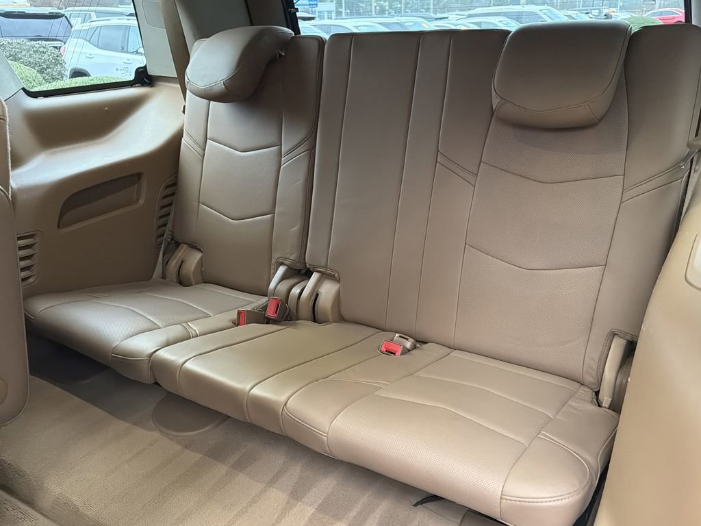 Used 2016 Cadillac Escalade Platinum image 20