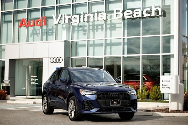 Certified 2025 Audi Q3 2.0T Premium w/ Convenience Package