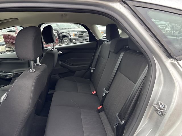 Used 2017 Ford Focus SE w/ SE Winter Package image 24