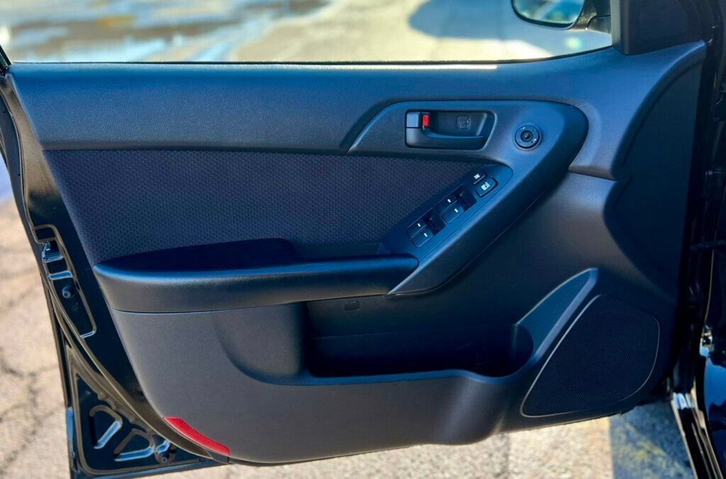 Used 2012 Kia Forte EX w/ Fuel Economy Pkg image 11