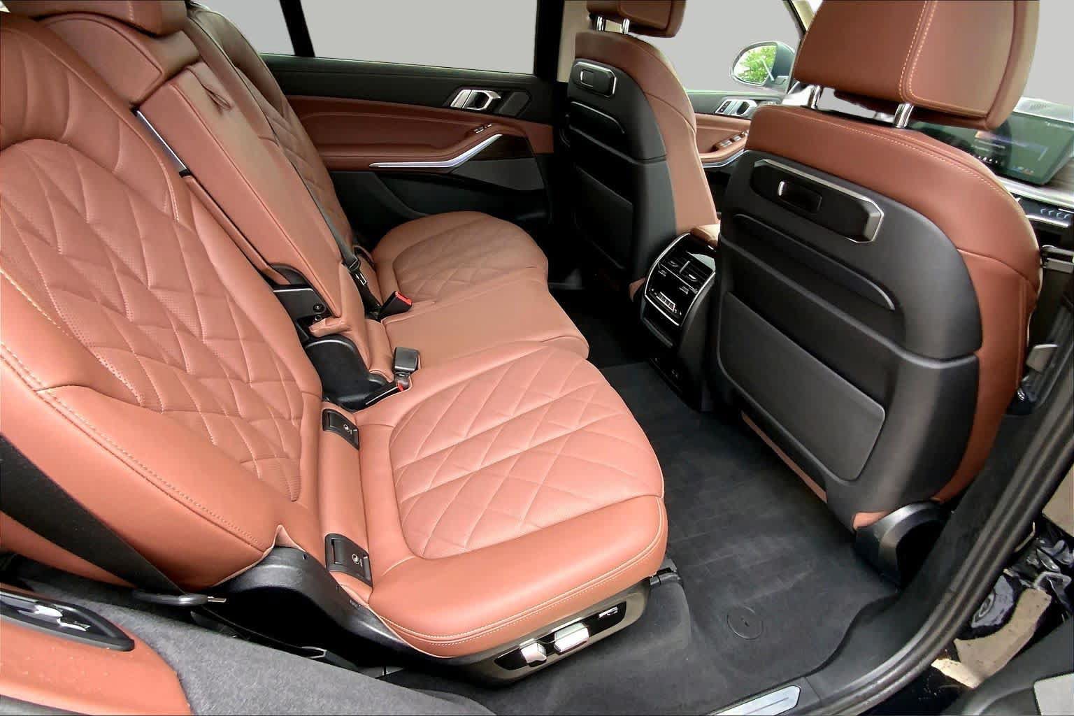 Used 2024 BMW X7 xDrive40i w/ Premium Package AWD/4WD image 20