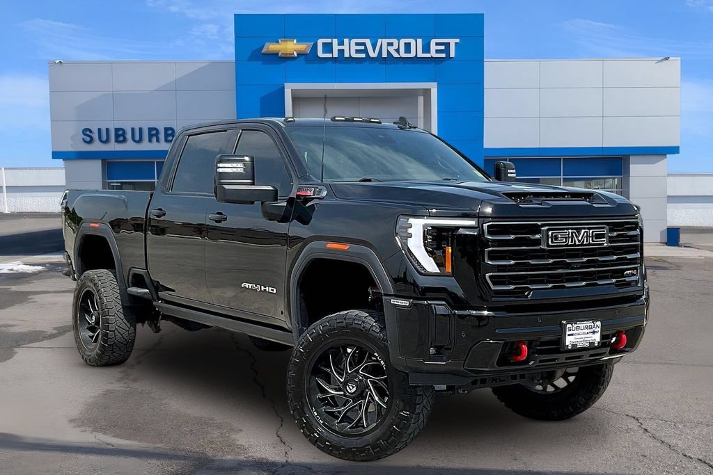 Used 2025 GMC Sierra 2500 AT4 w/ AT4 Premium Plus Package AWD/4WD image 2