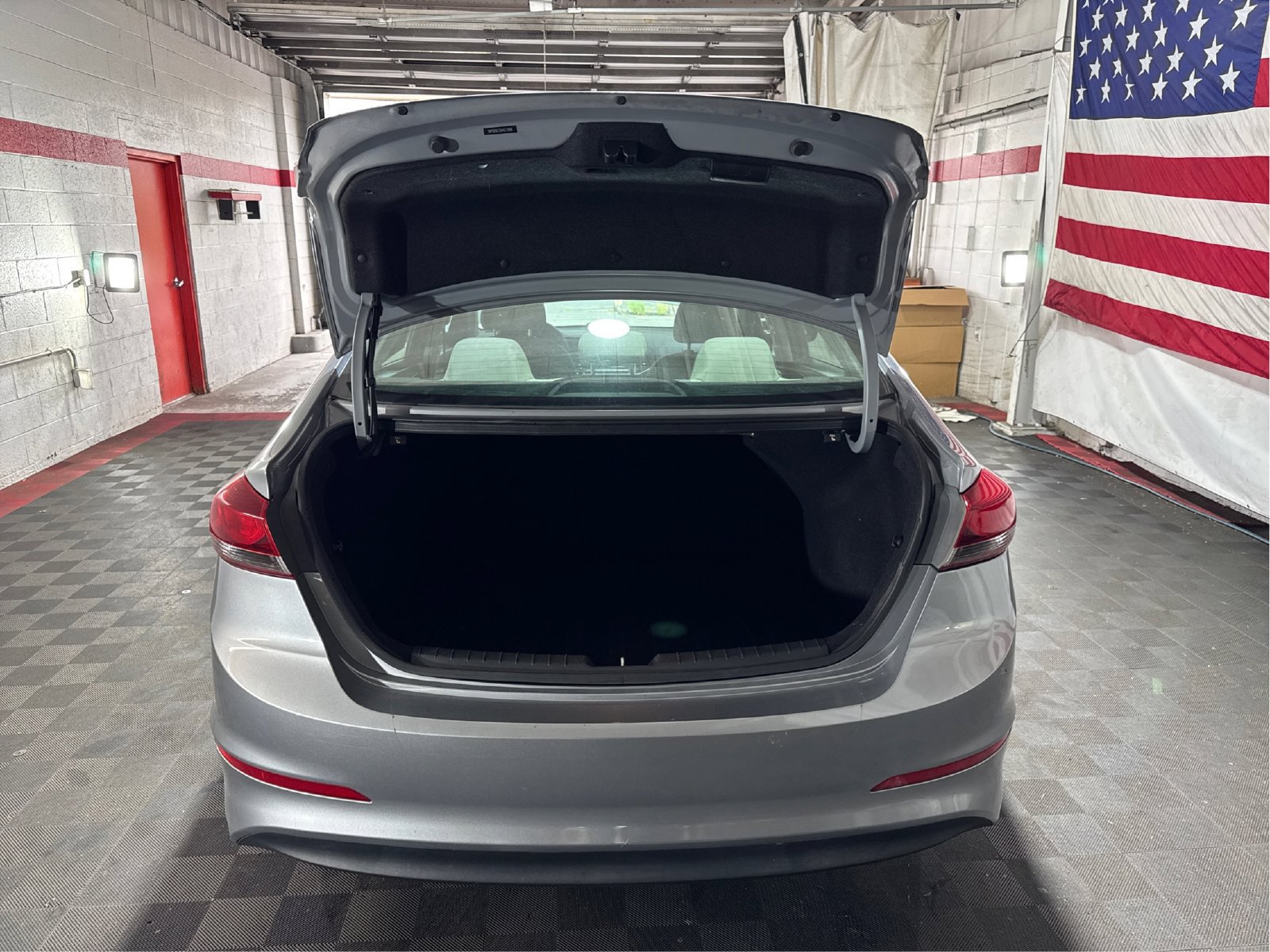 Used 2017 Hyundai Elantra SE FWD image 12