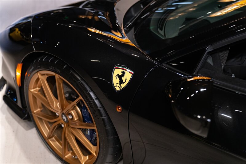 Used 2020 Ferrari 488 Pista Coupe RWD image 18