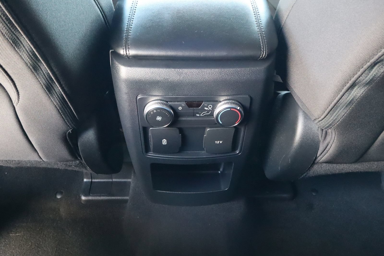 Used 2018 Jeep Wrangler Unlimited Sport AWD/4WD image 34