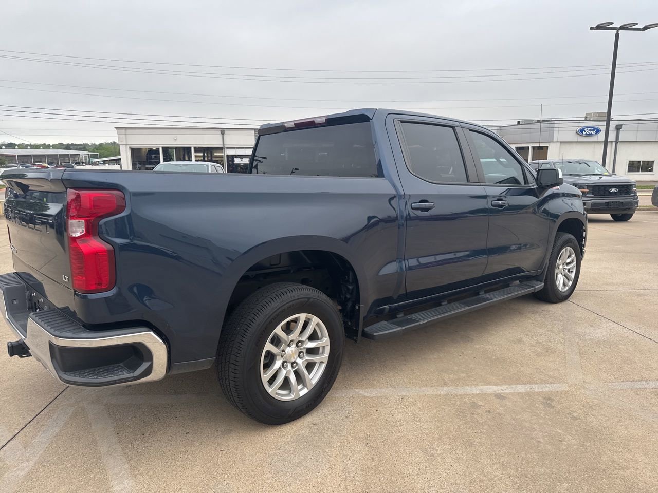Used 2022 Chevrolet Silverado 1500 LT w/ Z71 Off-Road Package image 5