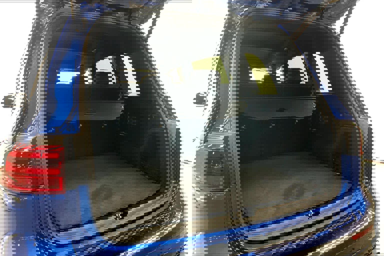 Used 2025 Mercedes-Benz GLB 250 image 15