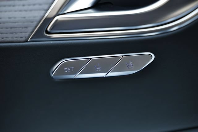 New 2026 Genesis GV80 2.5T Prestige AWD/4WD image 17