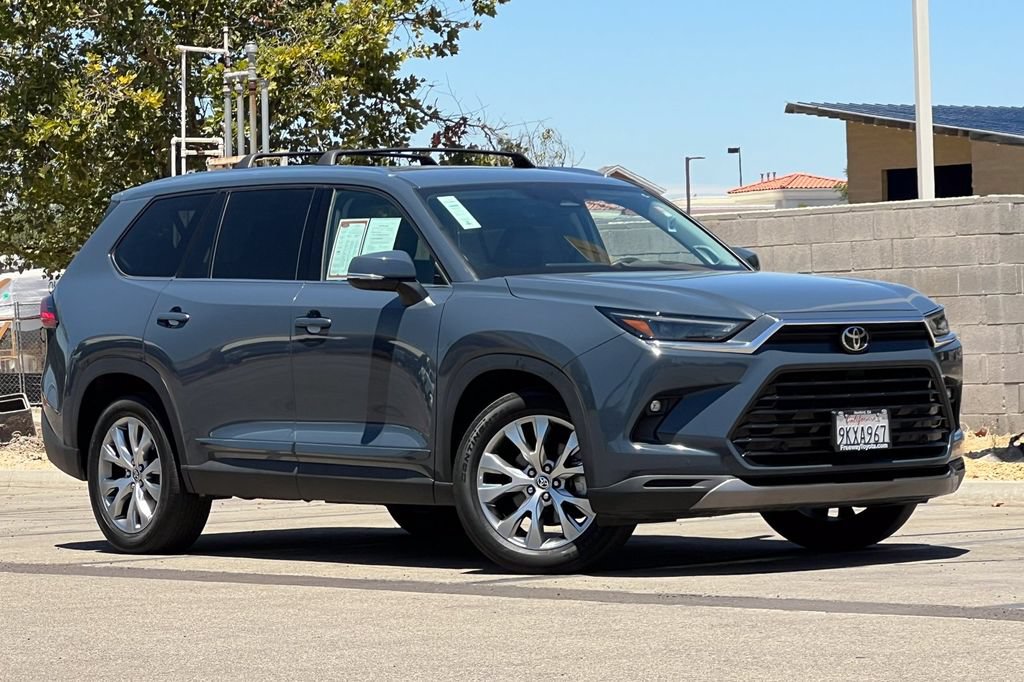 Certified 2024 Toyota Grand Highlander FWD image 2