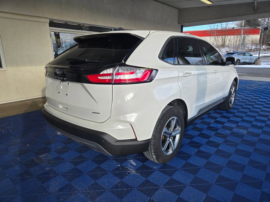 Used 2022 Ford Edge SEL w/ Convenience Package image 6