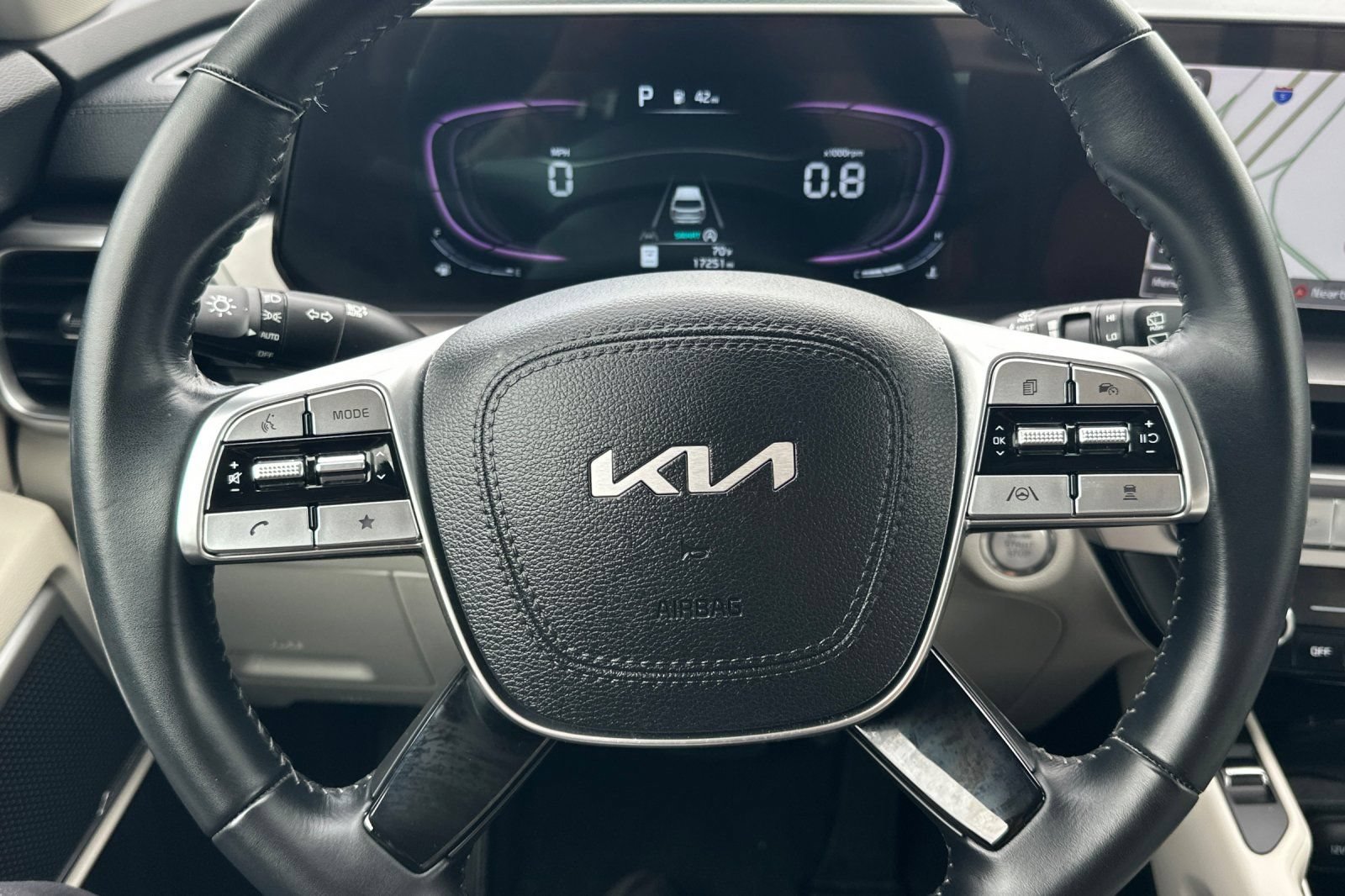 Certified 2024 Kia Telluride S w/ S Sunroof Package AWD/4WD image 22