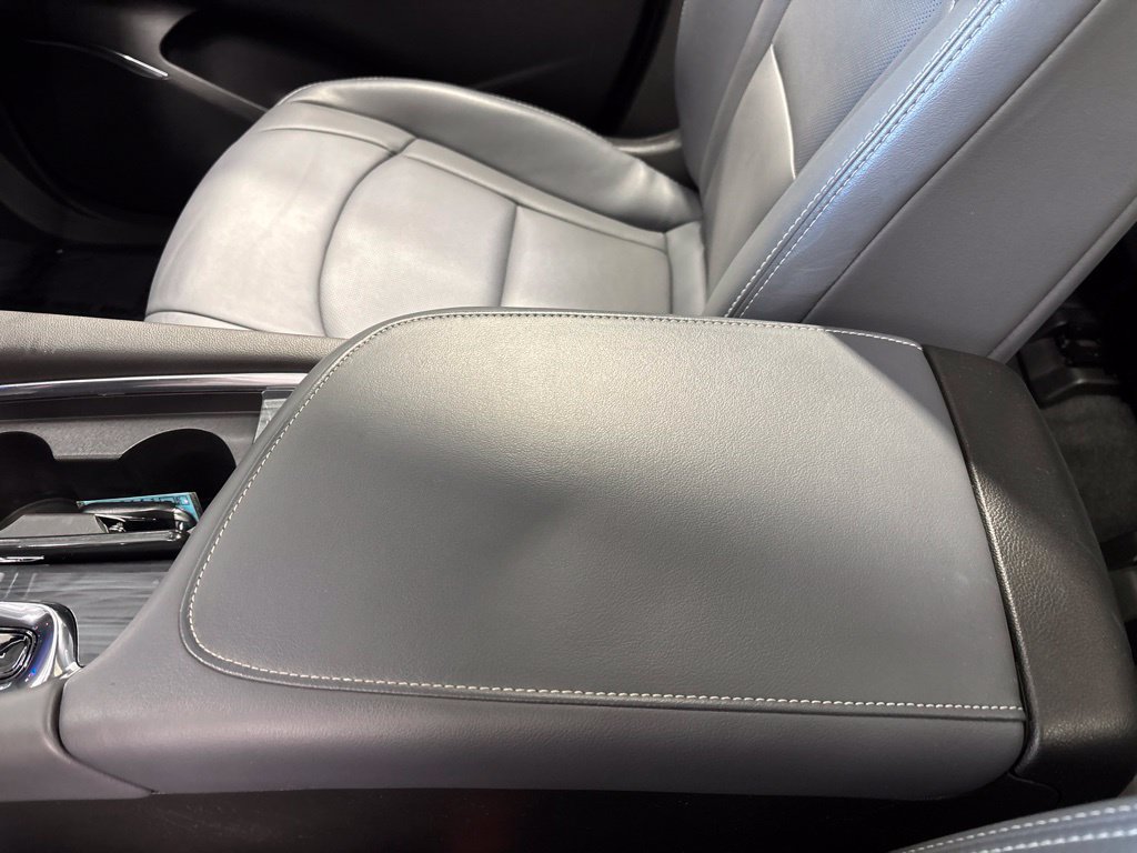 Used 2023 Buick Enclave Essence w/ Experience Buick Package AWD/4WD image 28