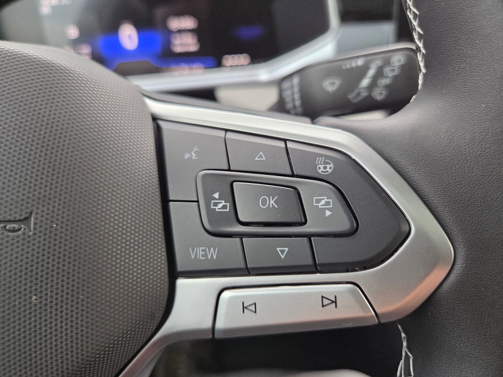 New 2026 Volkswagen Taos SE AWD/4WD image 24