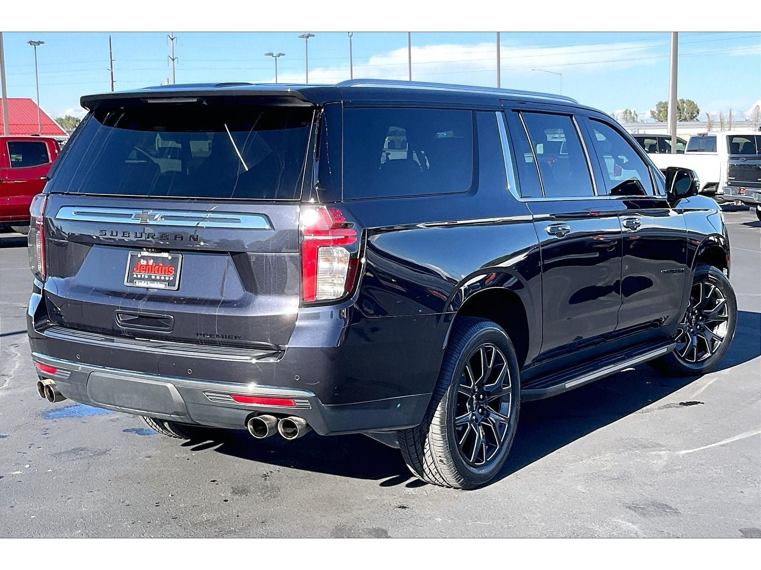 Used 2023 Chevrolet Suburban Premier AWD/4WD image 15