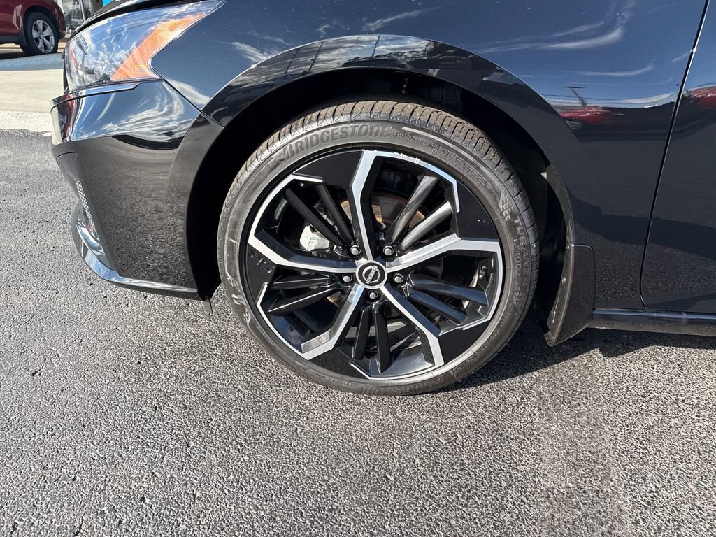 Used 2025 Nissan Altima 2.5 SR image 30