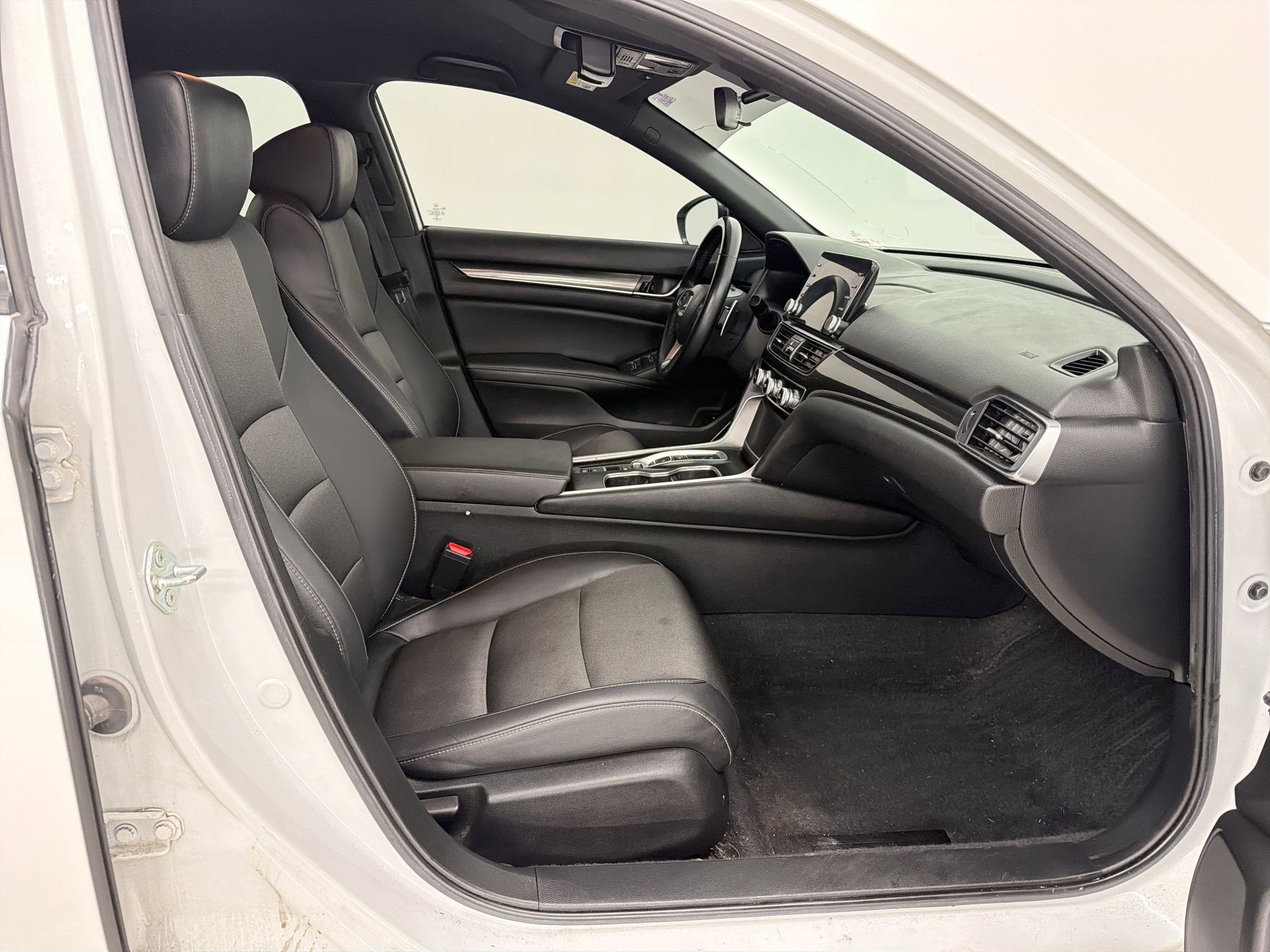 Used 2022 Honda Accord Sport image 24