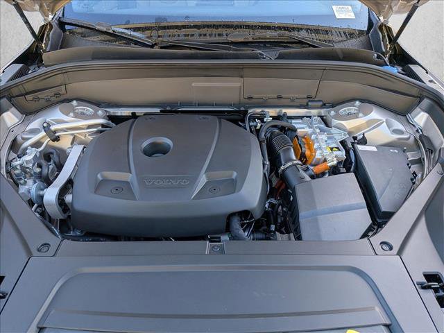 New 2026 Volvo XC90 T8 Plus w/ Protection Package Premier image 19