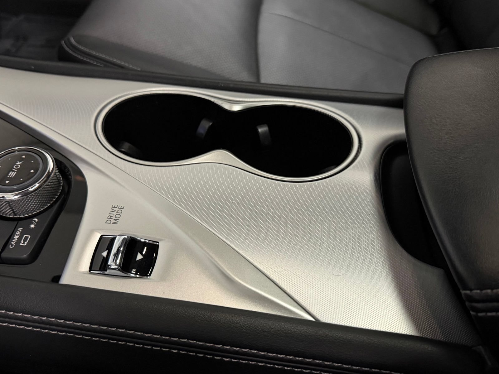 Used 2023 INFINITI Q50 Luxe w/ Cargo Package RWD image 32