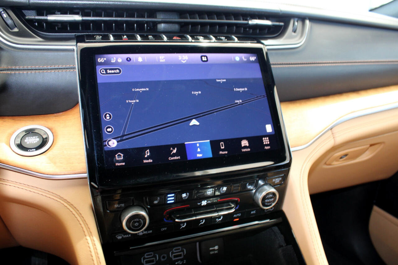 Used 2021 Jeep Grand Cherokee L Summit image 19