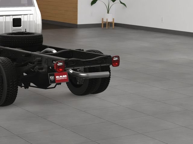 New 2023 RAM 5500 Tradesman AWD/4WD image 16