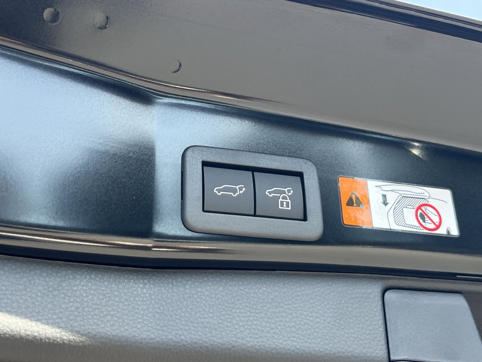 New 2026 Toyota RAV4 XSE AWD/4WD image 21