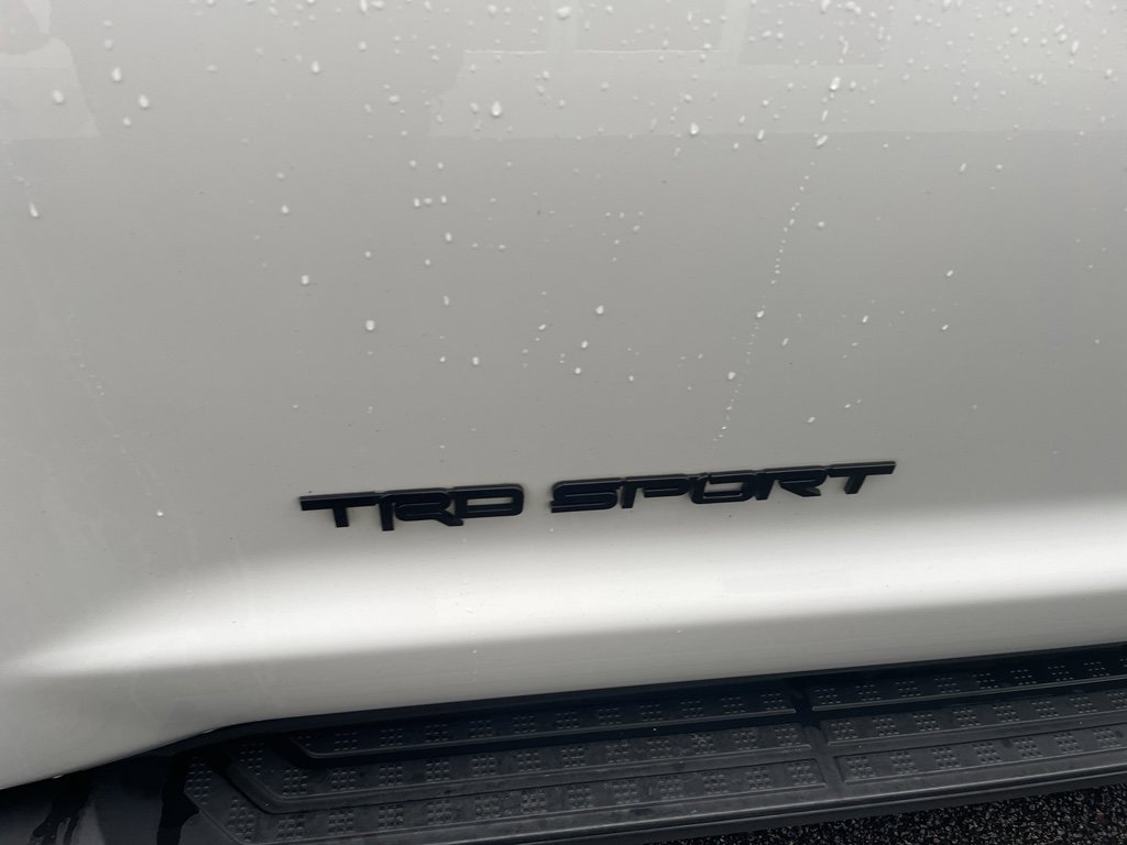 Used 2018 Toyota Sequoia TRD Sport AWD/4WD image 6