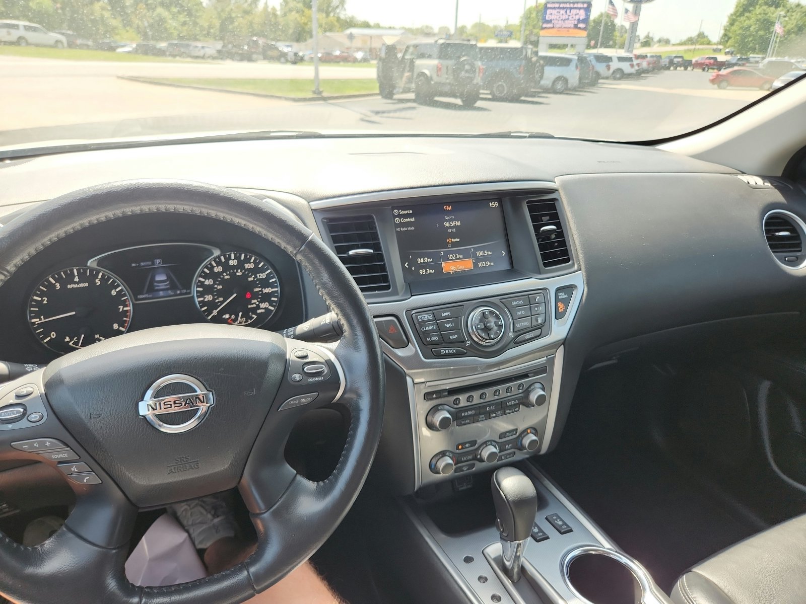 Used 2019 Nissan Pathfinder SL AWD/4WD image 65