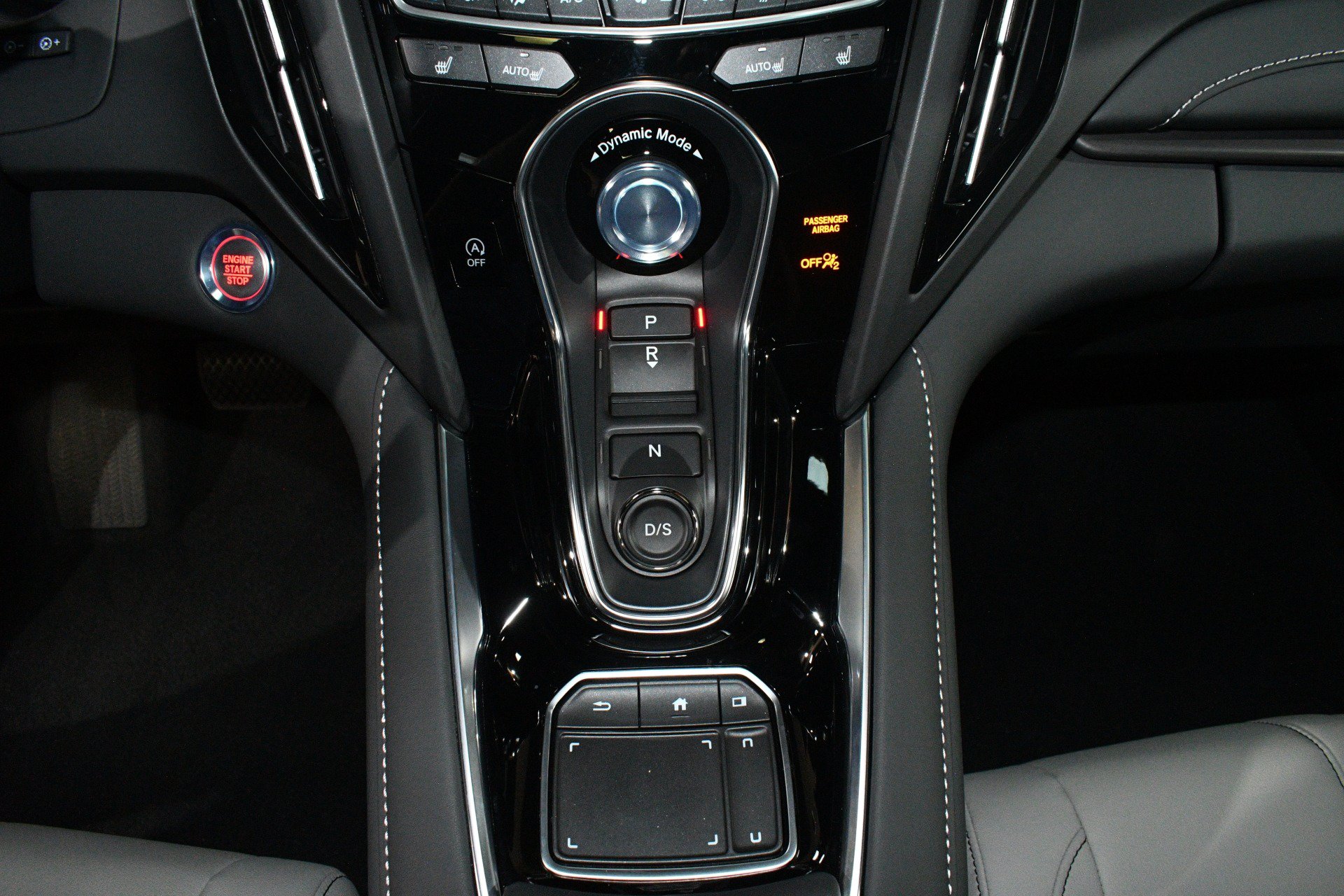 Used 2025 Acura RDX SH-AWD image 34